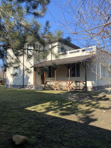 Buftea, Ilfov, centru, casa/vila individuala de vanzare, P+1E la cheie.